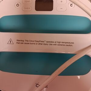 Cricut EasyPress Heat Press - White and Teal